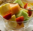 Салат из дыни с фруктами