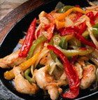 Теплый салат с курицей