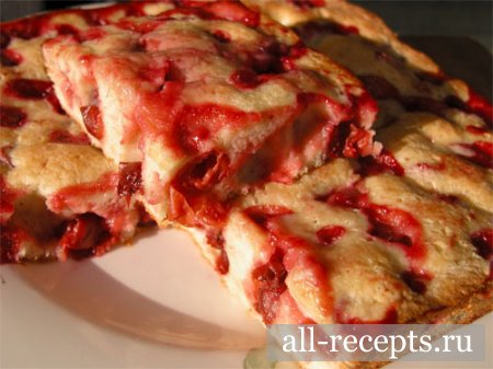 Яблочная шарлотка