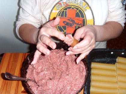 Запеченные каннелони с мясом и грибами.